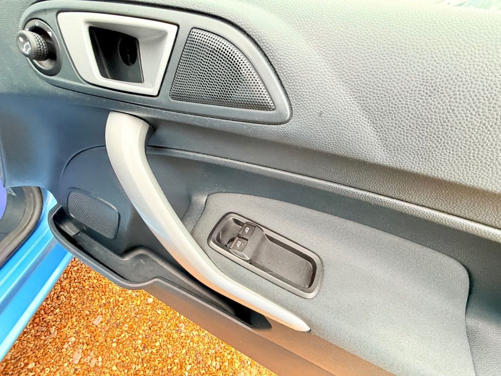 Used Ford Fiesta 2011 for sale - 77780769: Photo 17