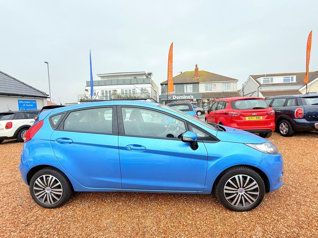 Used Ford Fiesta 2011 for sale - 77780769: Photo 2