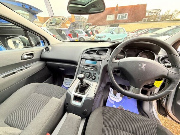 Used Peugeot 5008 2012 for sale - 76147757: Photo 19