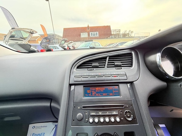 Used Peugeot 5008 2012 for sale - 76147757: Photo 35
