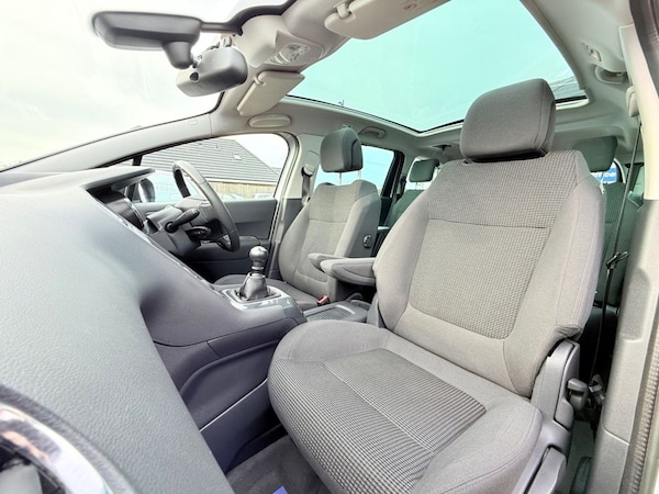 Used Peugeot 5008 2012 for sale - 76147757: Photo 37
