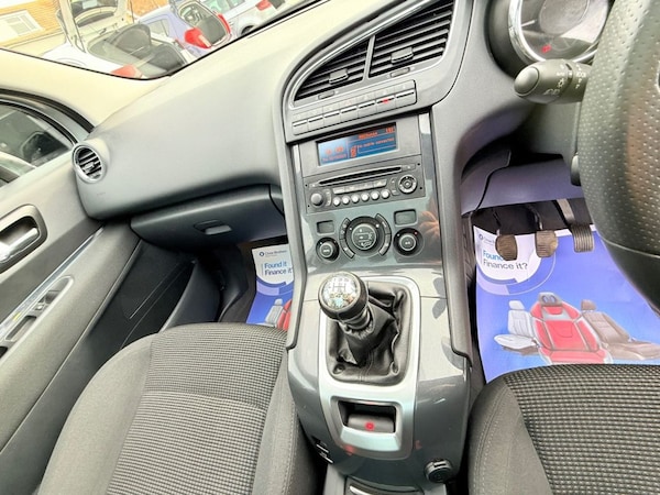Used Peugeot 5008 2012 for sale - 76147757: Photo 39