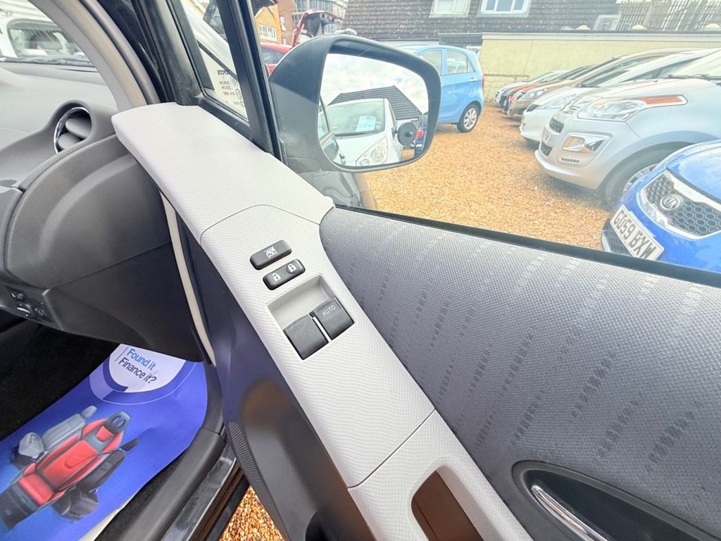 Used Toyota Yaris 2009 for sale - 77655449: Photo 19