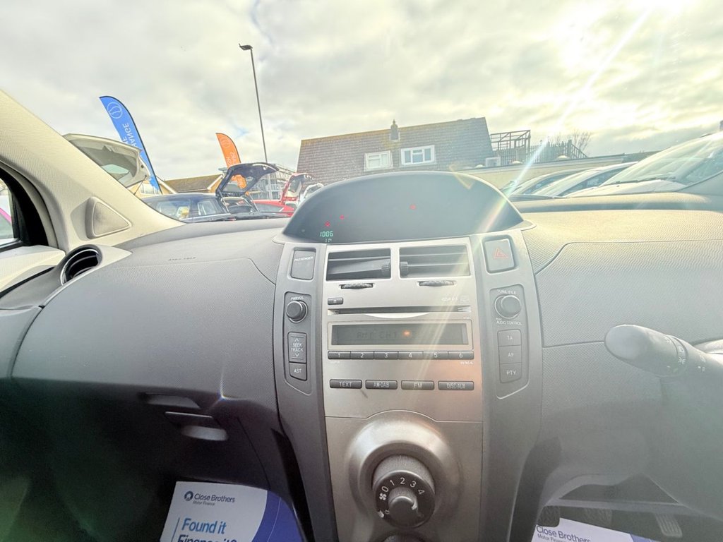 Used Toyota Yaris 2009 for sale - 77655449: Photo 29