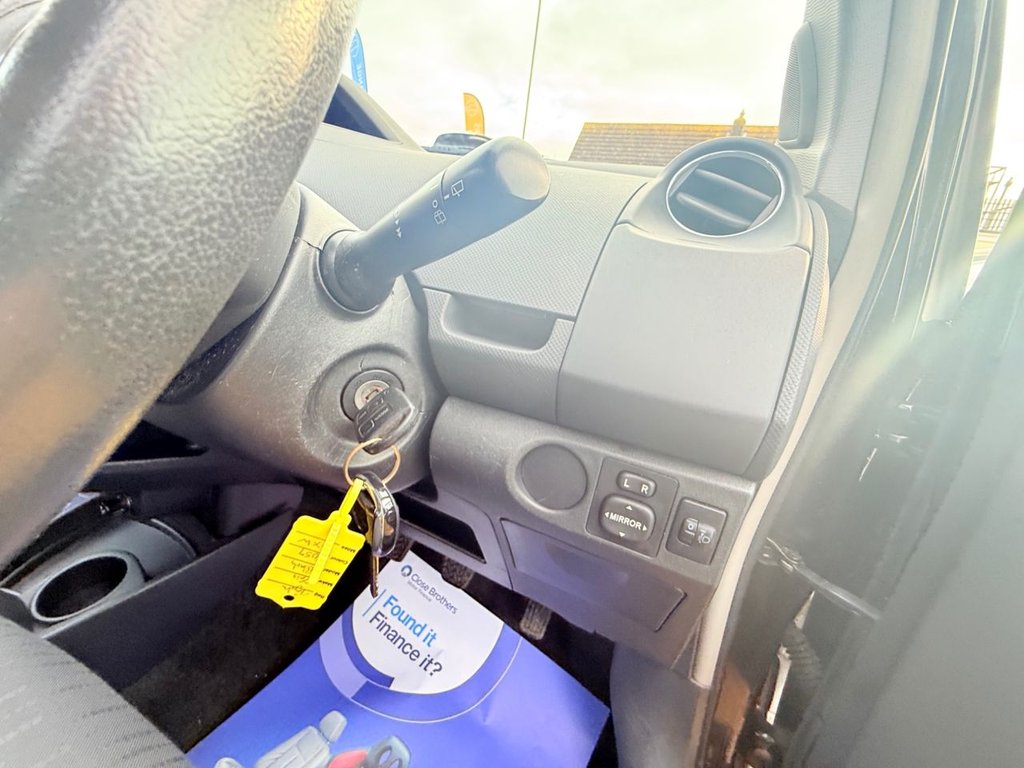 Used Toyota Yaris 2009 for sale - 77655449: Photo 31