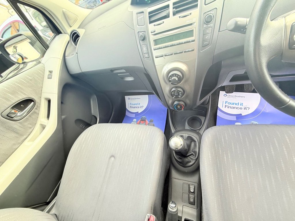 Used Toyota Yaris 2009 for sale - 77655449: Photo 33