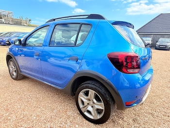 Used Dacia Sandero Stepway 2019 for sale - 78557286: Photo