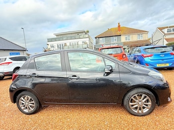 Used Toyota Yaris 2014 for sale - 76429783: Photo