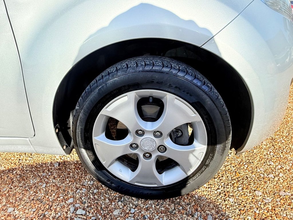 Used Kia Venga 2011 for sale - 76535663: Photo 11