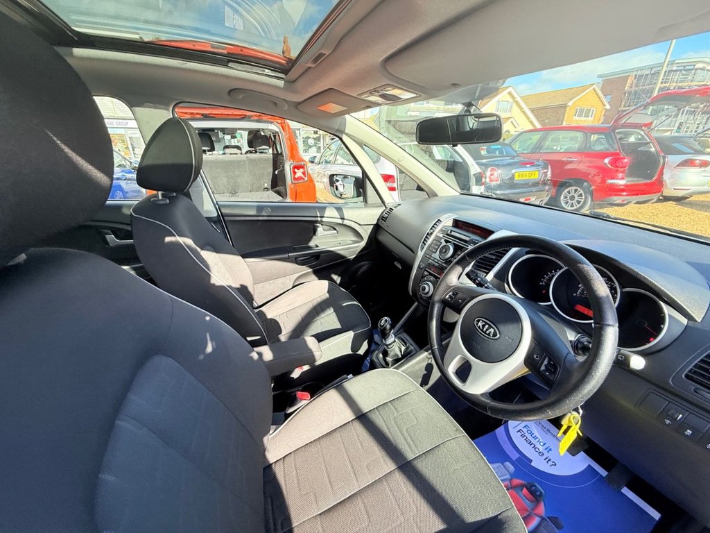 Used Kia Venga 2011 for sale - 76535663: Photo 17