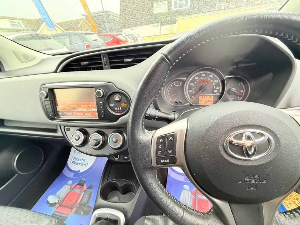 Used Toyota Yaris 2015 for sale - 77507866: Photo 25