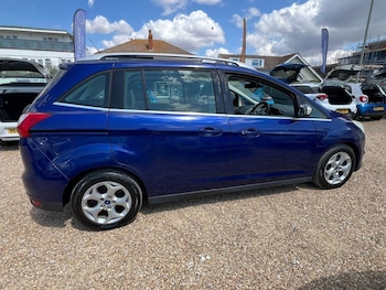 Used Ford Grand C-Max 2014 for sale - 79384536: Photo