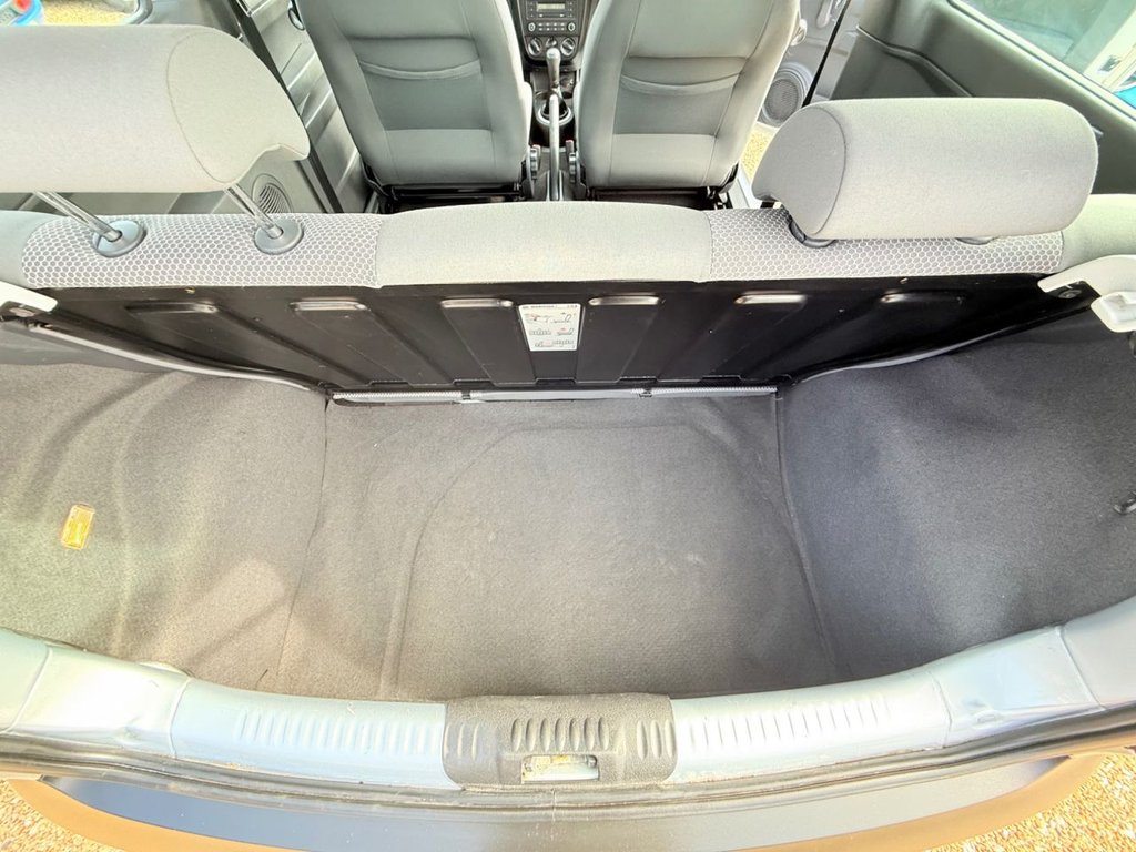 Used Volkswagen Fox 2010 for sale - 77976548: Photo 20