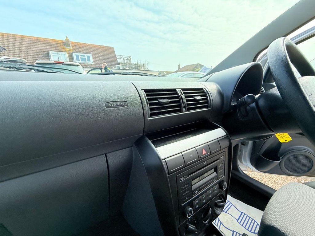 Used Volkswagen Fox 2010 for sale - 77976548: Photo 23