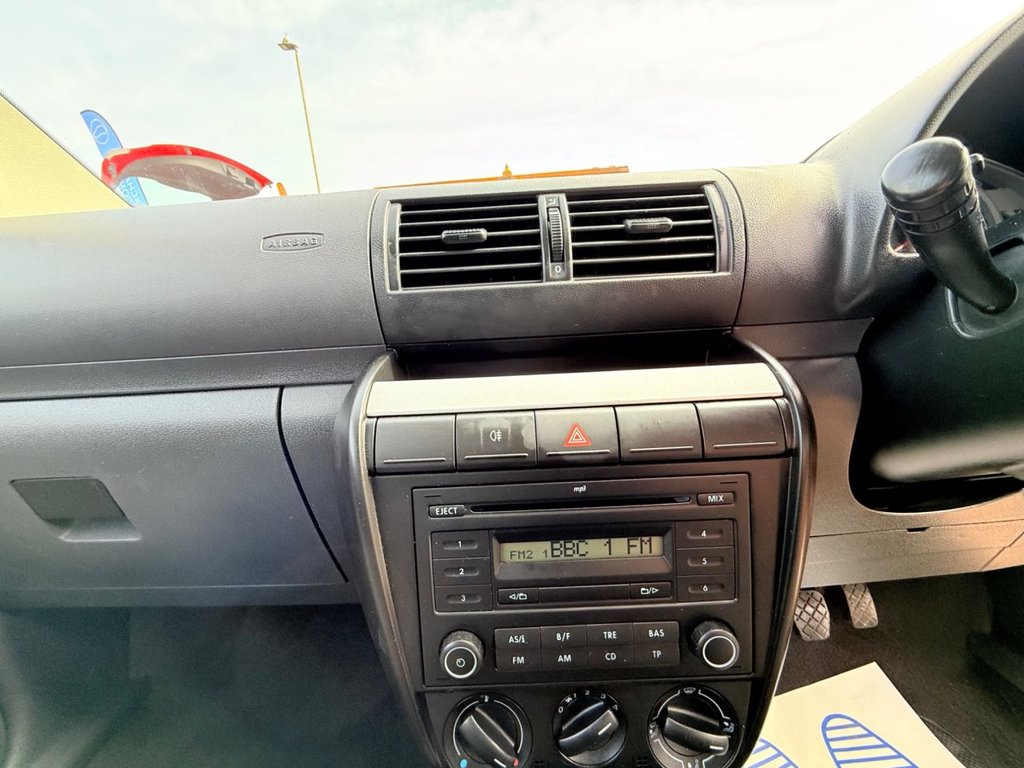 Used Volkswagen Fox 2010 for sale - 77976548: Photo 26