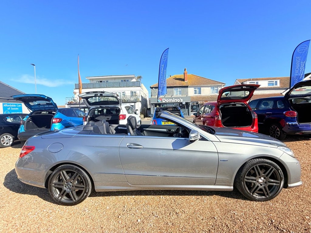 Used Mercedes-Benz E Class 2011 for sale - 77890960: Photo 2