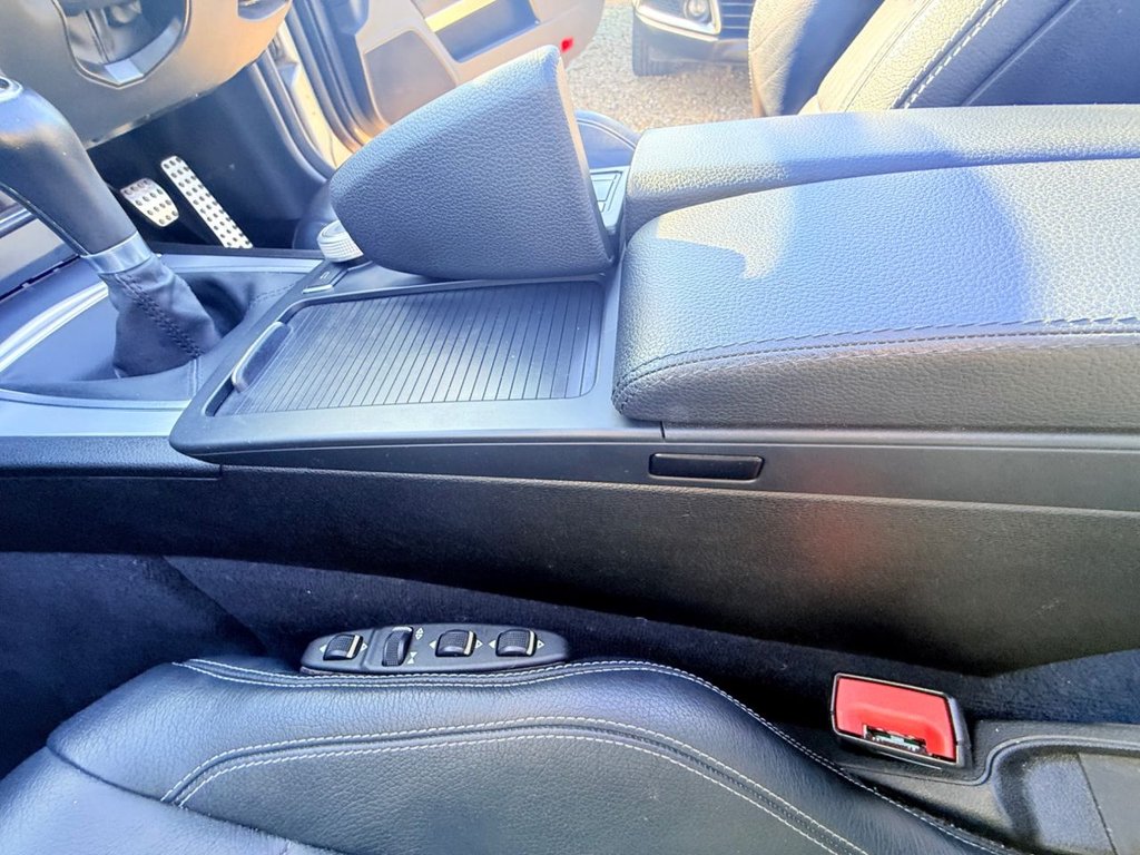 Used Mercedes-Benz E Class 2011 for sale - 77890960: Photo 38