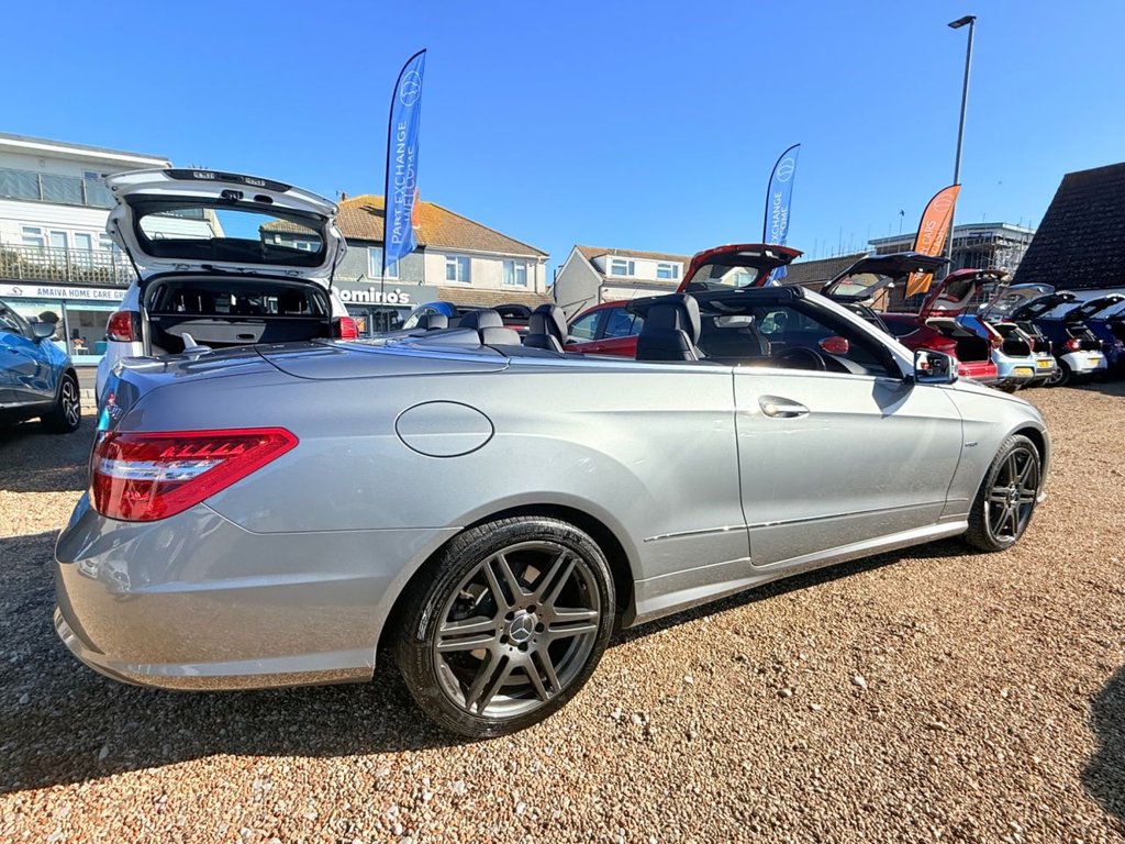 Used Mercedes-Benz E Class 2011 for sale - 77890960: Photo 7