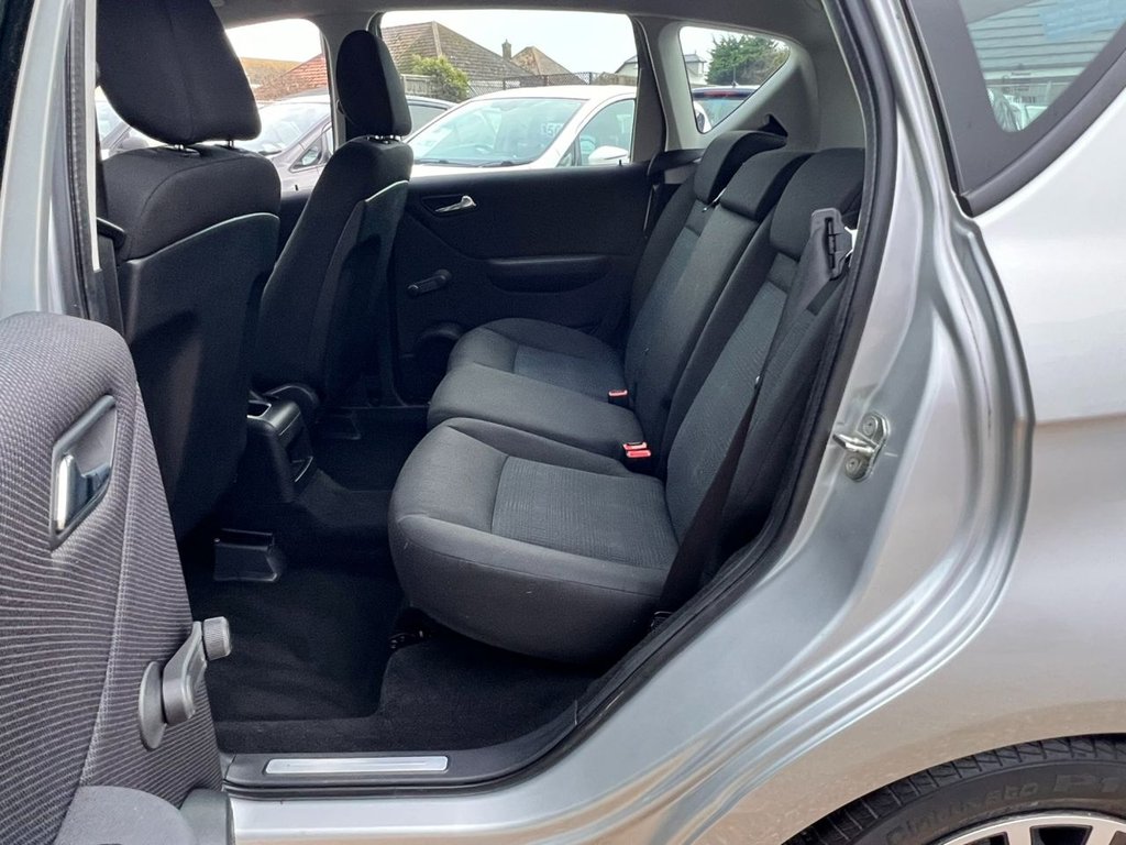 Used Mercedes-Benz A-Class 2012 for sale - 77498940: Photo 27