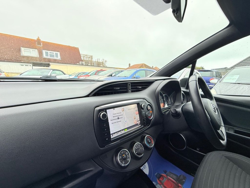 Used Toyota Yaris 2016 for sale - 76509582: Photo 21