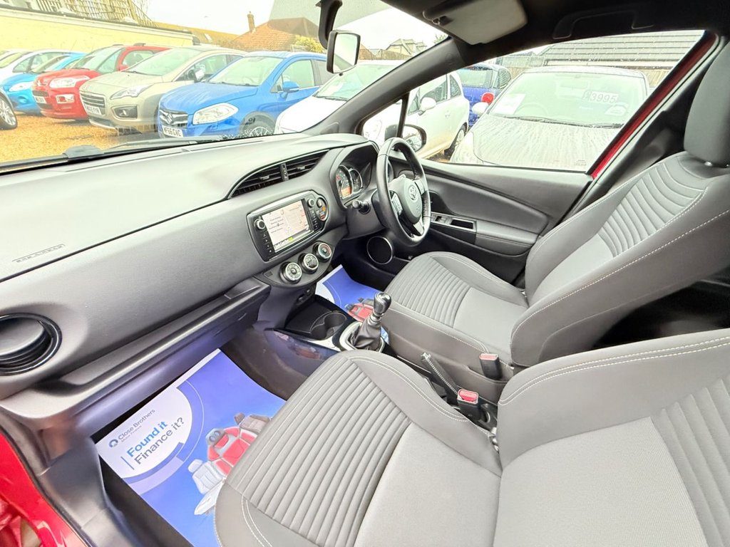 Used Toyota Yaris 2016 for sale - 76509582: Photo 24