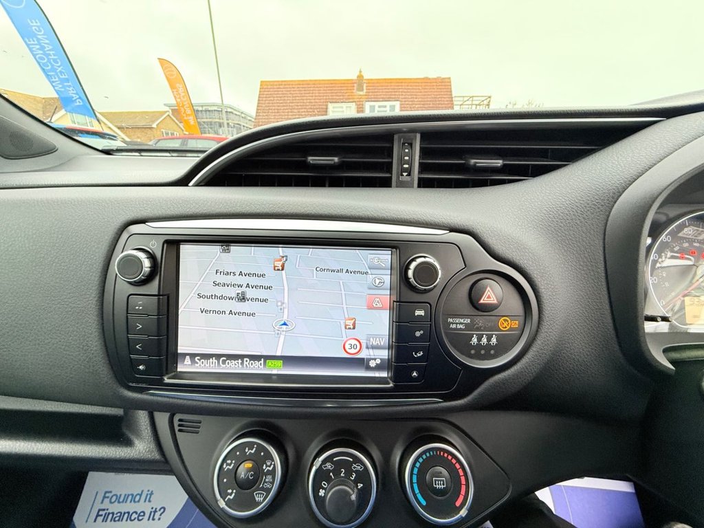 Used Toyota Yaris 2016 for sale - 76509582: Photo 25