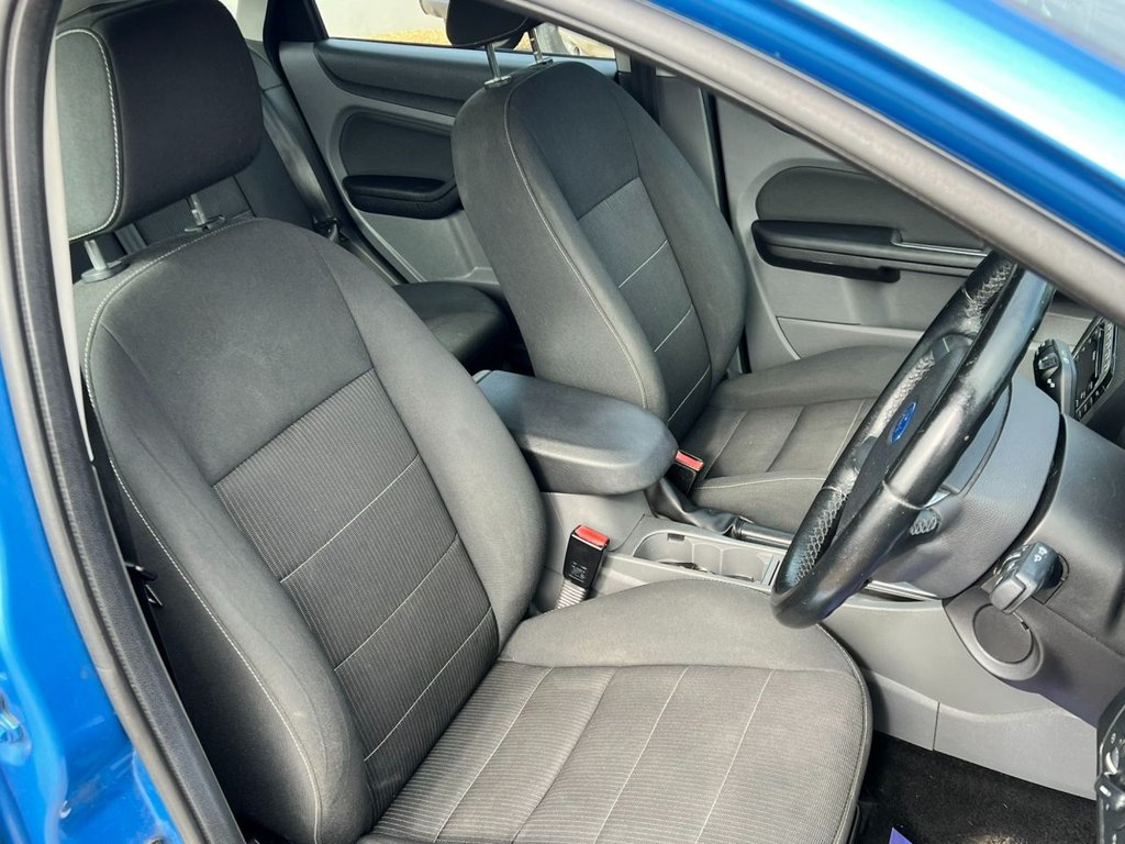 Used Ford Focus 2010 for sale - 76509374: Photo 15