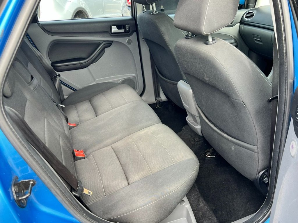 Used Ford Focus 2010 for sale - 76509374: Photo 16