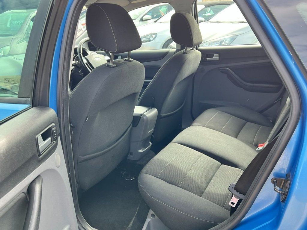 Used Ford Focus 2010 for sale - 76509374: Photo 20