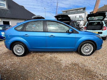 Used Ford Focus 2010 for sale - 76509374: Photo