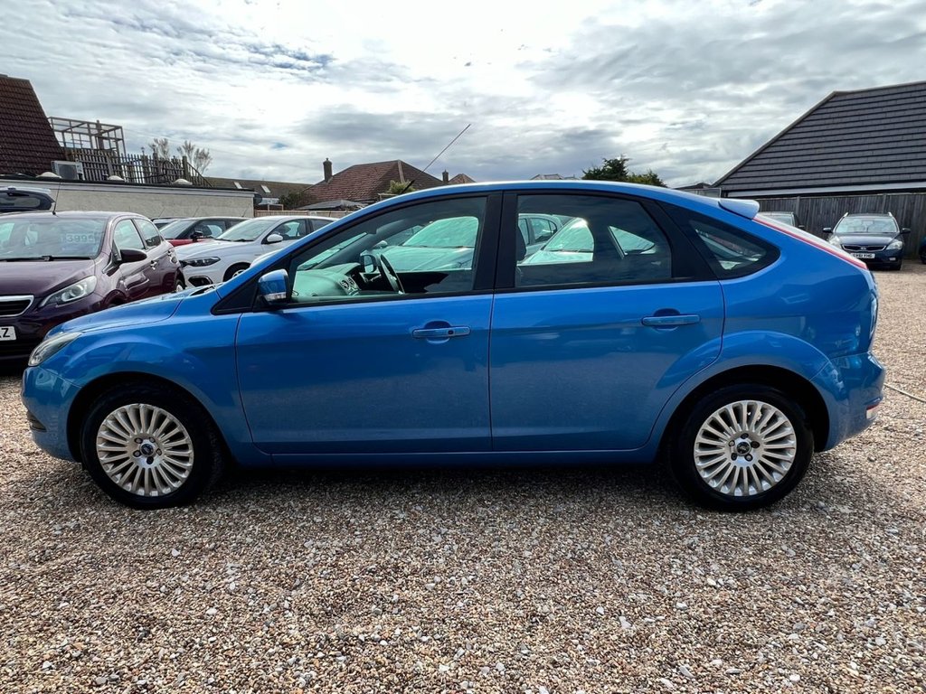 Used Ford Focus 2010 for sale - 76509374: Photo 8