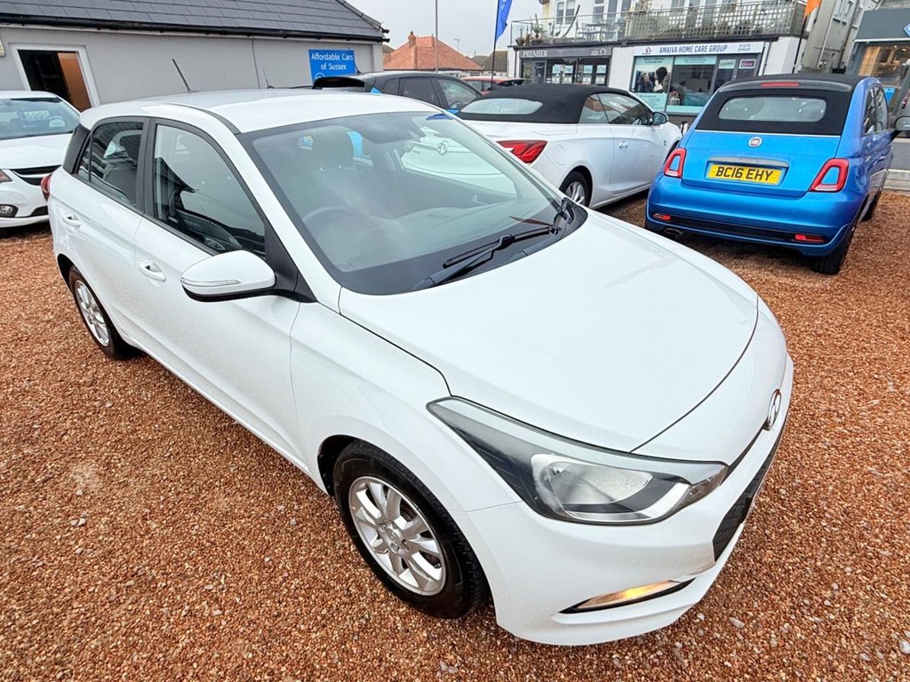 Used Hyundai i20 2017 for sale - 77780843: Photo 11