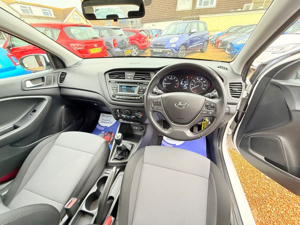 Used Hyundai i20 2017 for sale - 77780843: Photo 13