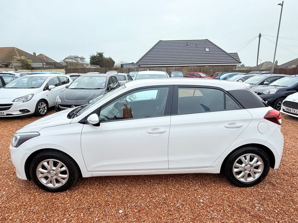 Used Hyundai i20 2017 for sale - 77780843: Photo 7