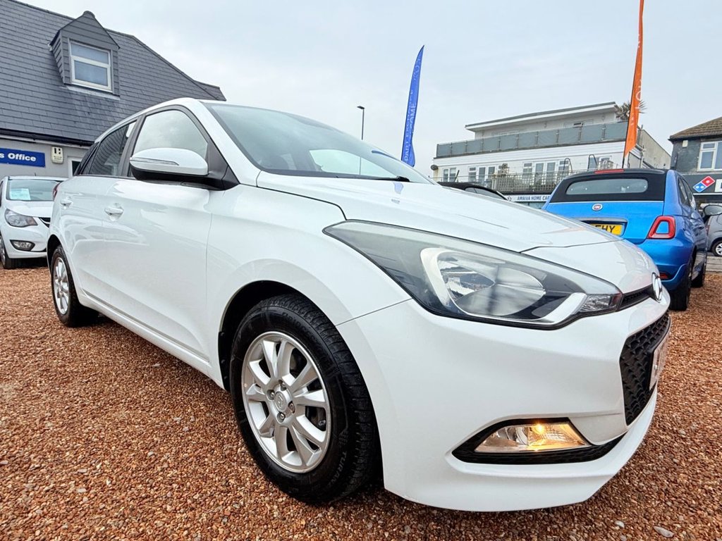 Used Hyundai i20 2017 for sale - 77780843: Photo 9
