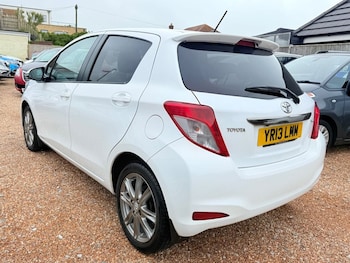 Used Toyota Yaris 2013 for sale - 78887413: Photo