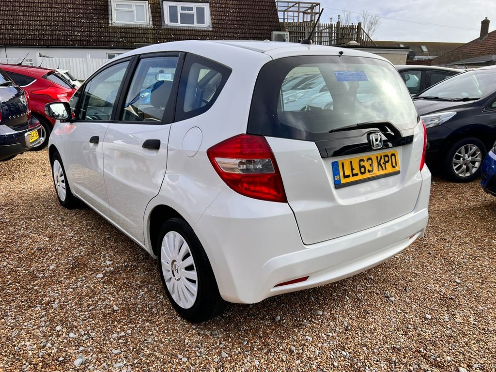 Used Honda Jazz 2013 for sale - 77521432: Photo 10