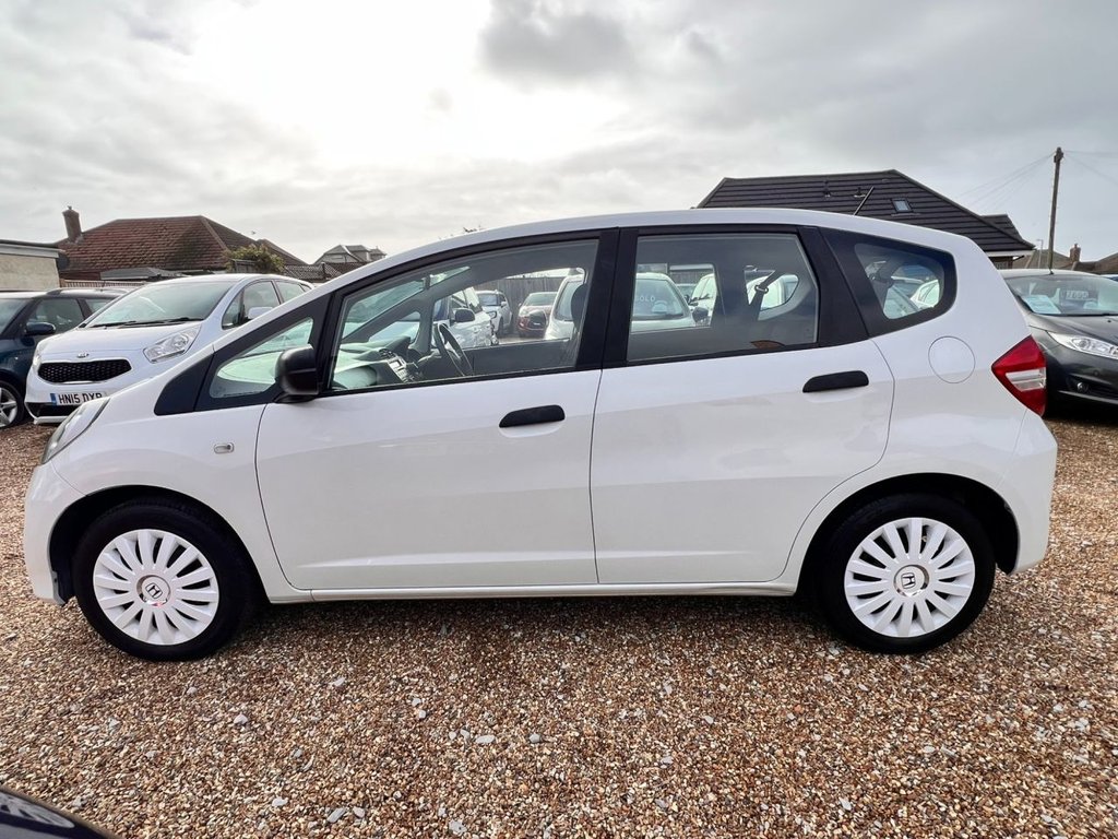 Used Honda Jazz 2013 for sale - 77521432: Photo 13