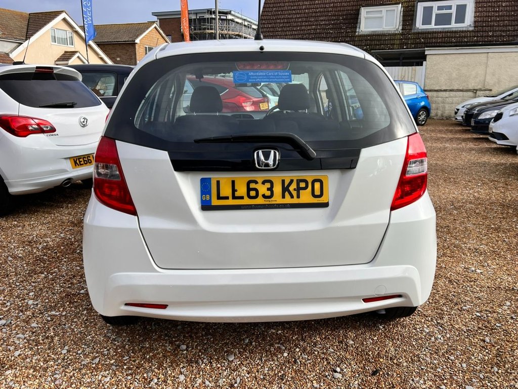 Used Honda Jazz 2013 for sale - 77521432: Photo 9