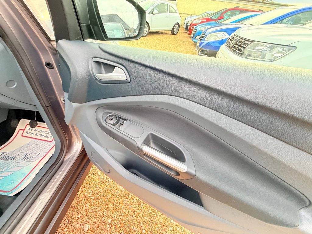 Used Ford C-Max 2013 for sale - 76665650: Photo 14