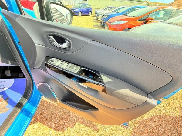 Used Renault Captur 2016 for sale - 75585358: Photo 14