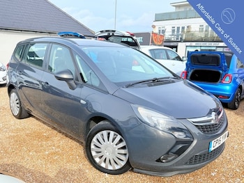 Vauxhall Zafira feature image