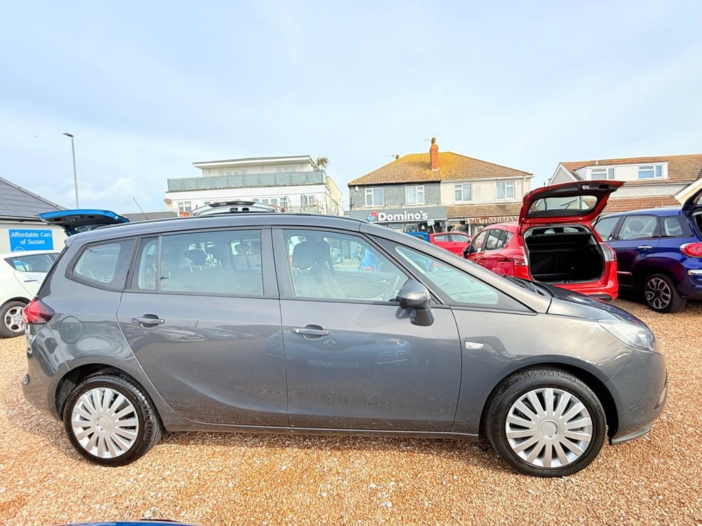 Used Vauxhall Zafira 2015 for sale - 78029931: Photo 2
