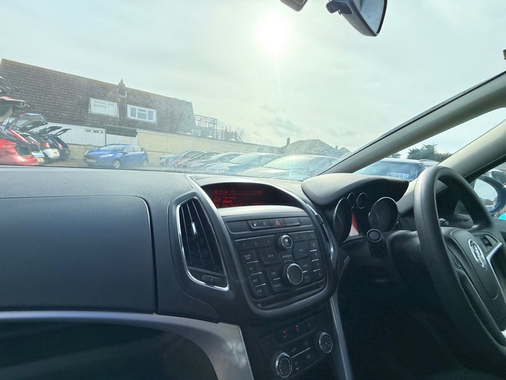 Used Vauxhall Zafira 2015 for sale - 78029931: Photo 27