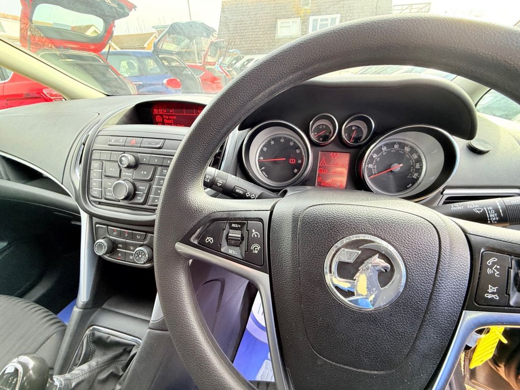 Used Vauxhall Zafira 2015 for sale - 78029931: Photo 35