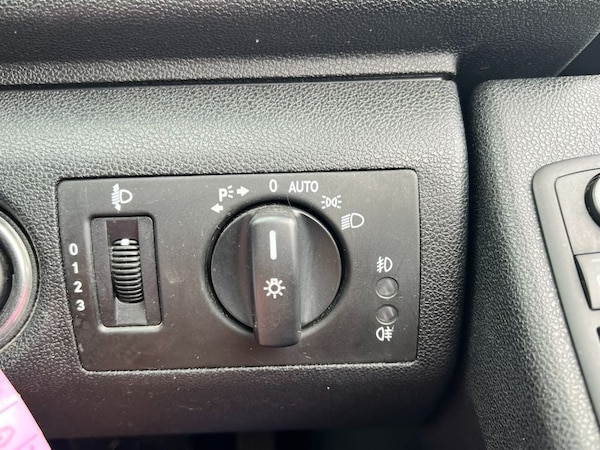 Used Mercedes-Benz A-Class 2009 for sale - 75573506: Photo 35