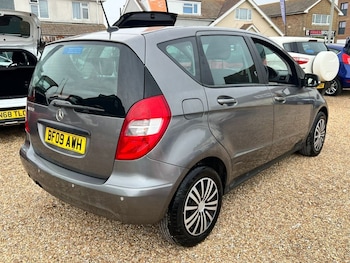 Used Mercedes-Benz A-Class 2009 for sale - 75573506: Photo