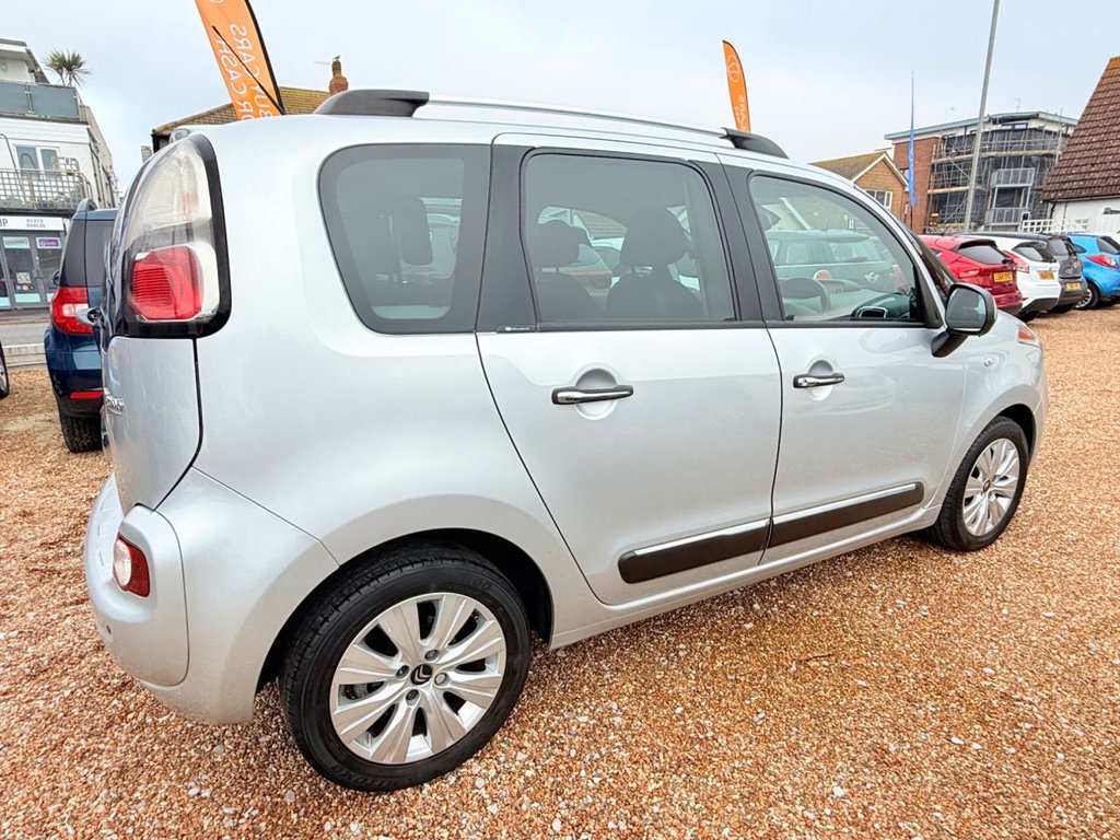 Used Citroen C3 Picasso 2015 for sale - 77499236: Photo 3