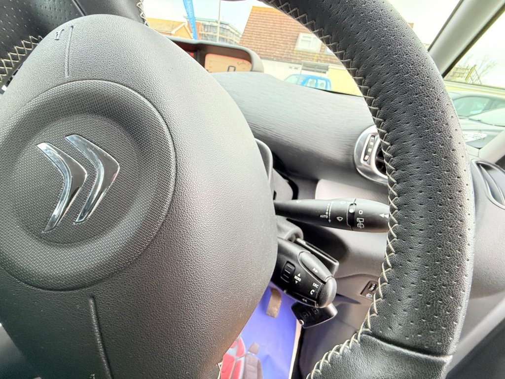 Used Citroen C3 Picasso 2015 for sale - 77499236: Photo 32