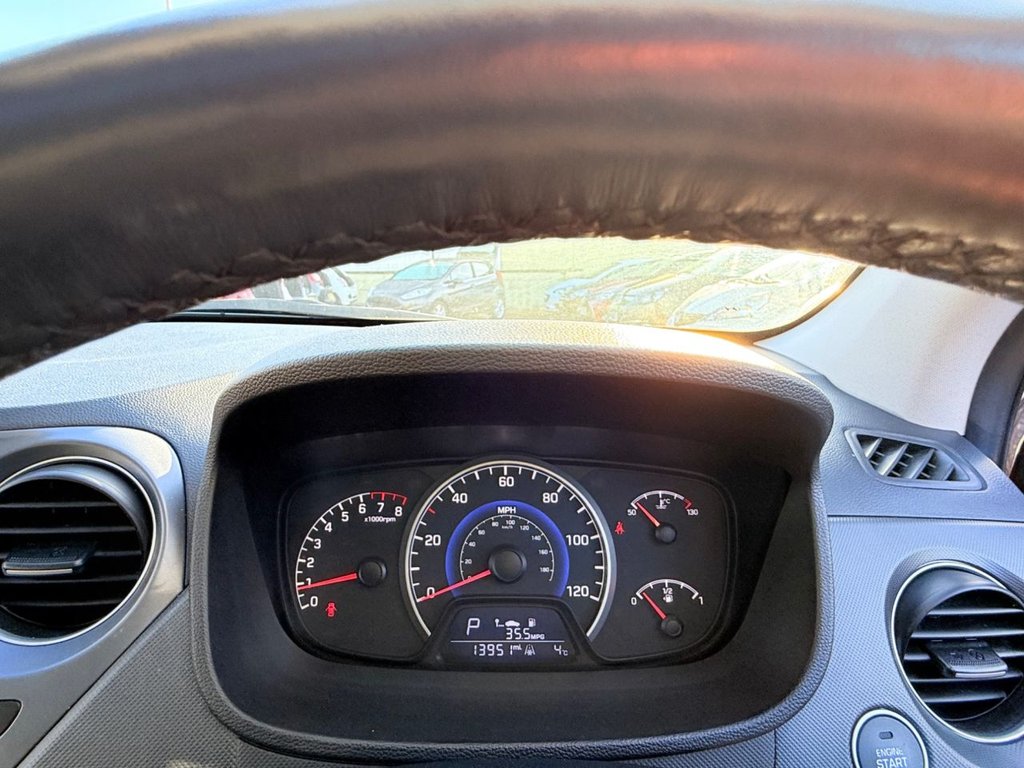 Used Hyundai i10 2018 for sale - 77583409: Photo 33